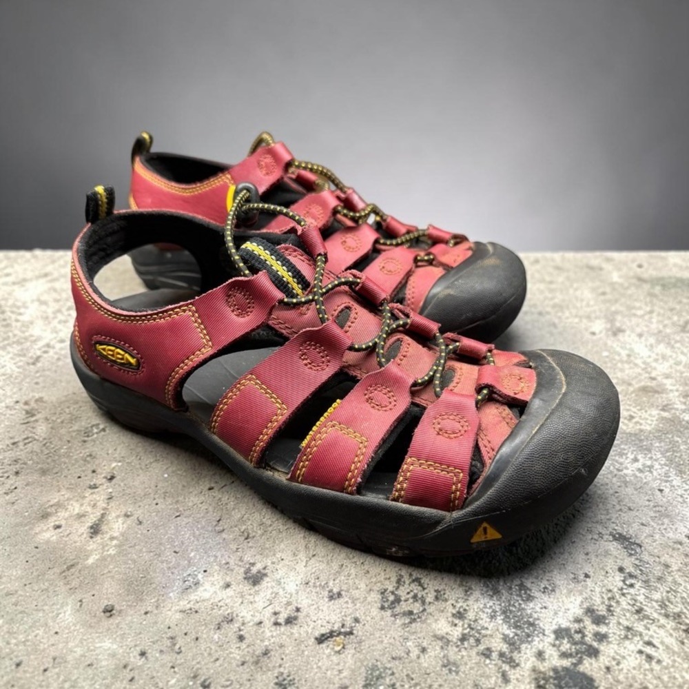 KEEN Sandals Red Newport H2 Sport Waterproof Outdoors Hiking Kid US 5 Euro 37.5